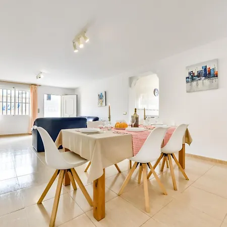 Willa Guzman - Stefka Calpe