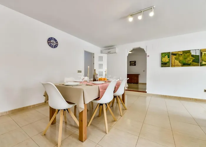 Guzman - Stefka Willa *