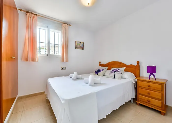 Guzman - Stefka Willa