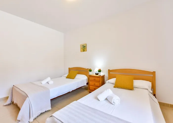 Willa Guzman - Stefka Calpe