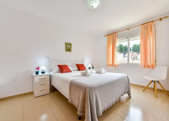 Guzman - Stefka Willa